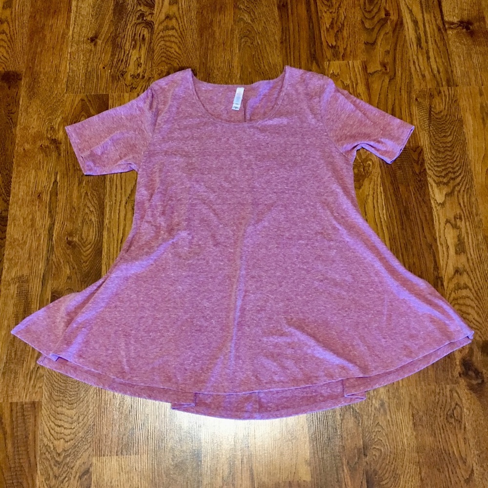 Lularoe shirt in GUC